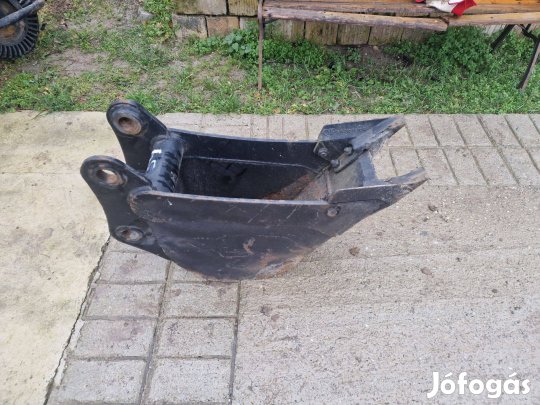 22 cm-es mélyásó kanál eladó