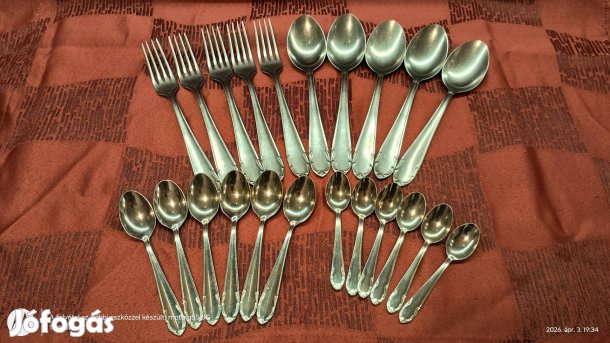 22 darabos evőeszköz készlet 