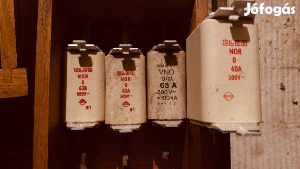 22db késes biztosíték