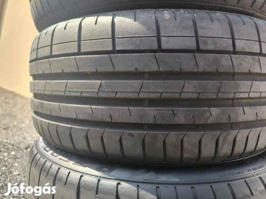 235/35R20 60e/2db Pirelli nyárigumi 235/35 R20