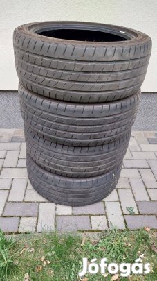 235/45R18 gumi 4 db használt eladó (személyesen -10 000 Ft)