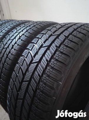 235/55R18 Toyo téli gumi garnitúra 235/55 r18