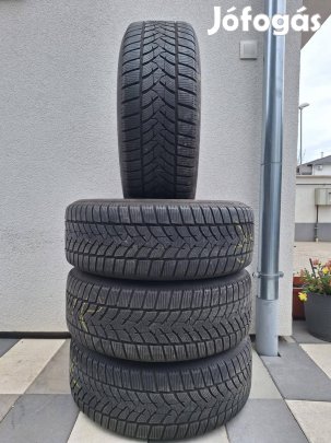 235/60 r18 Dunlop Wintersport 5 téligumi DOT3321