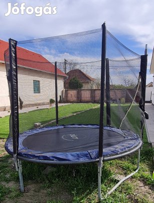 240 cm-es Plum trambulin Spartan védőhálóval igen használt állapotban 