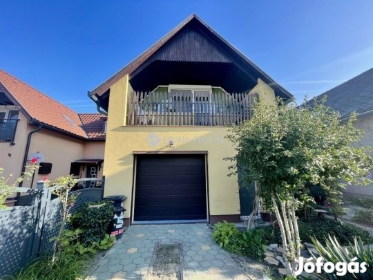240 nm-es ház eladó Dorog