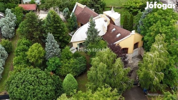 240 nm-es ház eladó Pécs