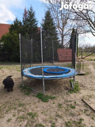 240cm átmérőjű trambulin