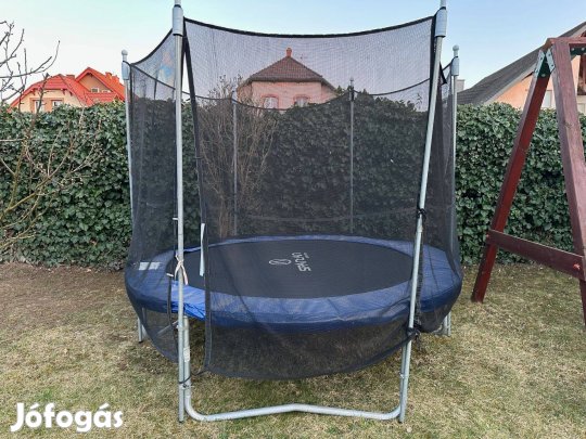 240cm átmérőjű trambulin, szép állapotban eladó