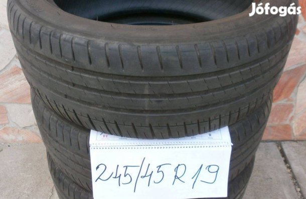 245/45 R19 Michelin nyárigumi 4 db