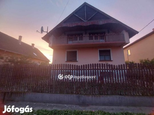 248 nm-es ház eladó Debrecen