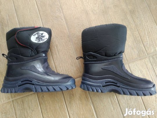 24-25-ös bélelt téli hótaposó