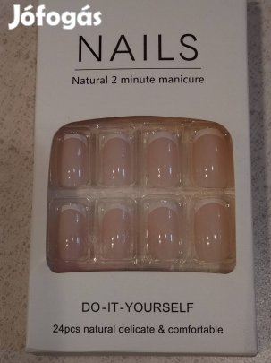 24 db-os öntapadós műköröm 