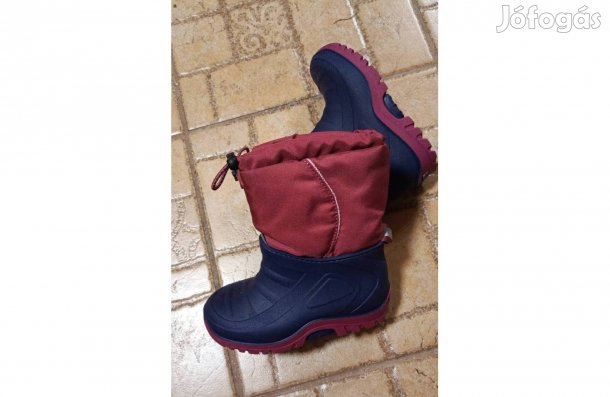 24-es bélelt csizma, vadonat új