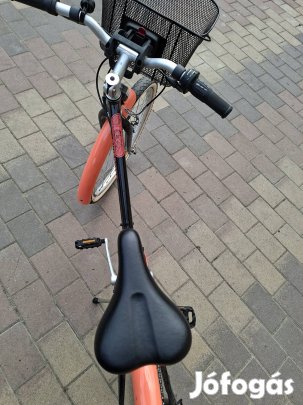 24-es kerékpár új állapotban. 