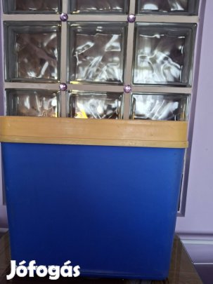 24 literes francia fagyasztó láda - táska plusz 5db jégakku