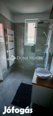 24 nm-es lakás eladó Pécs
