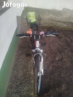 24es titán kerékpár 