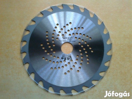 250-es vídiás körfűrészlap 24-40-60 fogas