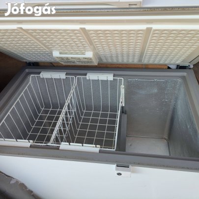 250 literes fagyasztóláda eladó