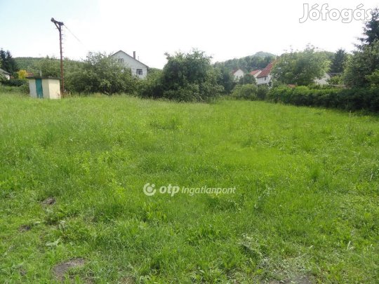 2530 nm-es telek eladó Salgótarján