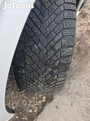 255/45 R 20 Pirelli téligumi