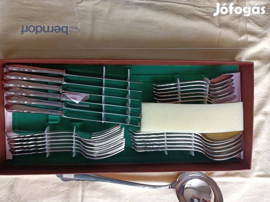 25 DB-OS Ezüstözött Evőeszköz Készlet 