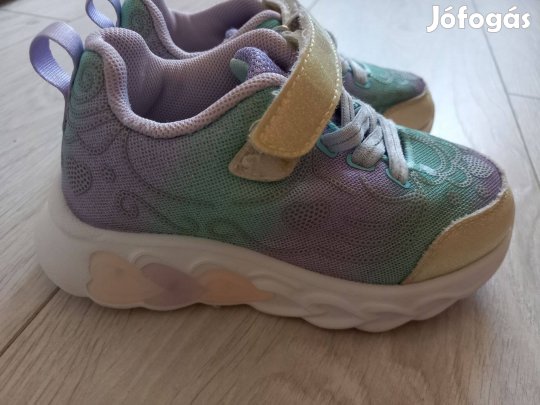 25-ös méretű világítós Frozen cipő