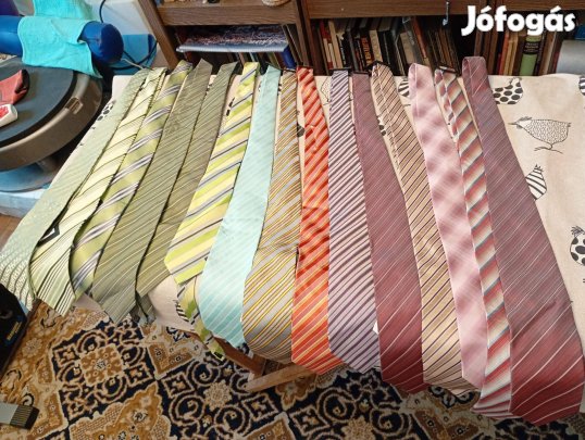 25db Új nyakkendő Goldenland vegyesen 25000ft óbuda vagy darabra 2500f