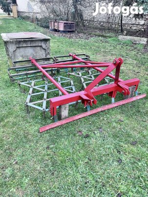 25lóerős traktor után kombinator eladó!