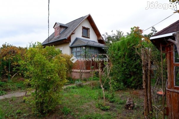 25m2 , zártkerti kisház