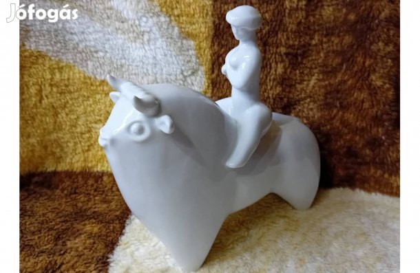 2601/74 Hollóházi porcelán art deco Európa elrablása figura