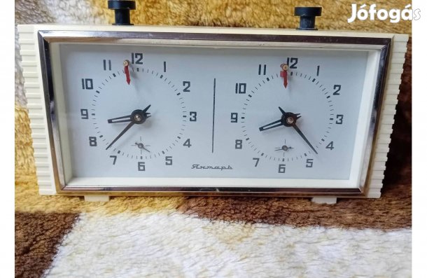 2602/16 Régi szovjet Jantar sakkóra