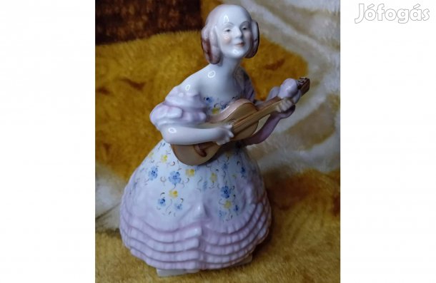 2602/9 Herendi porcelán Déryné figura