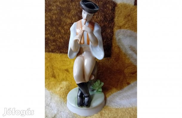 2604/1 Zsolnay porcelán furulyázó juhász
