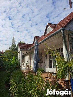 260 nm-es ház eladó Balatonudvari