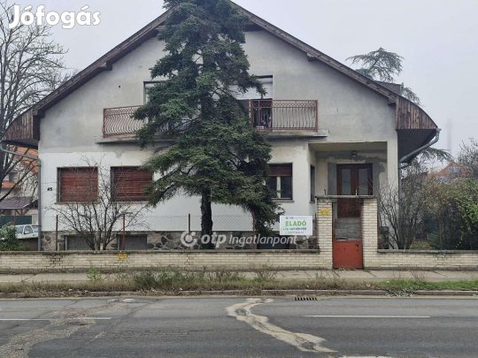 264 nm-es ház eladó Baja