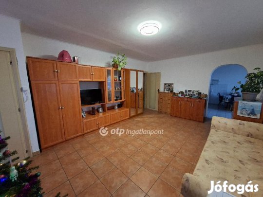 265 nm-es ház eladó Érsekcsanád