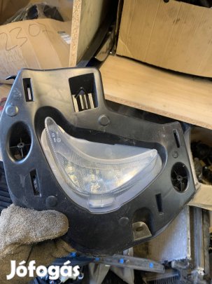 266007997r Renault zoe jobb oldali led menetfény  tartóval 