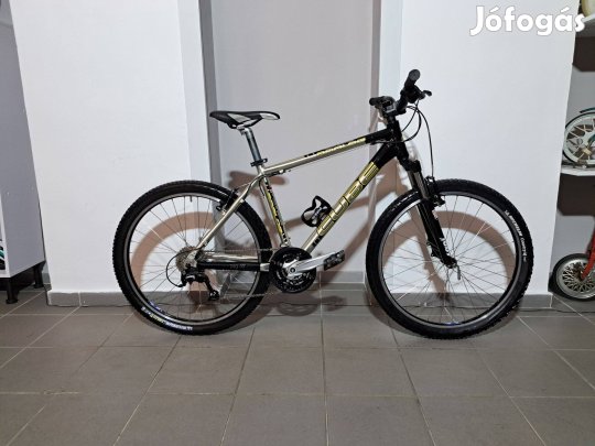 26" Cube Analog Comp Deore 3x9 seb. kerékpár 26-os bicikli