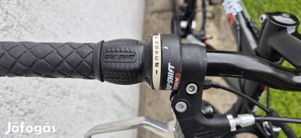 26 "-os Rockrider bicikli