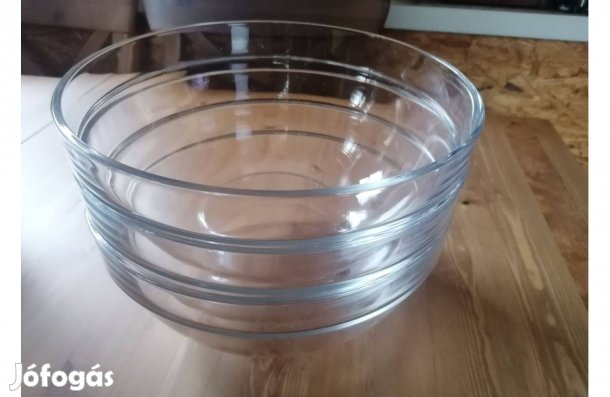 26 cm átmérőjű üvegtál eladó!