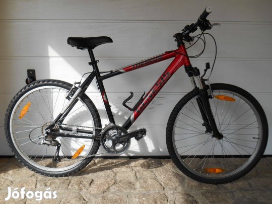 26 colos Genesis Theseus osztrák alu kerékpár