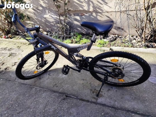 26 colos elől hátul tárcsa fékes kerékpár 