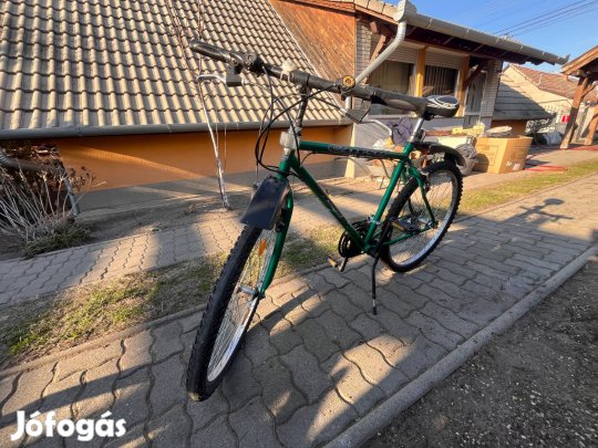 26 férfi mountain bike