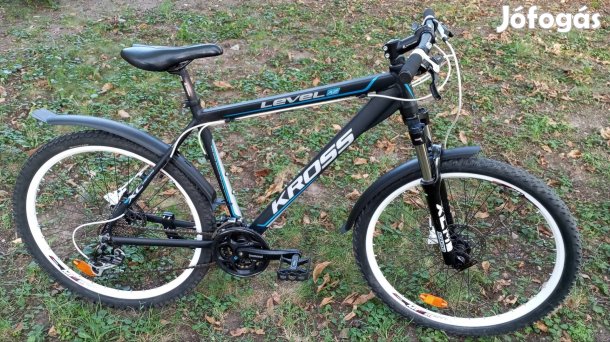 26-os Kross Level A2 , Aluvázas, 