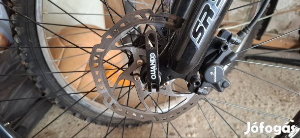 26-os Stratos tárcsafékes, teleszkópos kerékpár