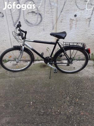 26-os férfi kerékpár