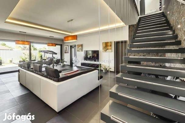 270 nm-es ház eladó Dabas