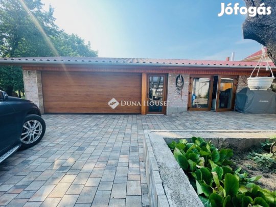 270 nm-es ház eladó Kartal