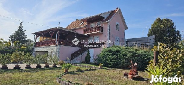 270 nm-es ház eladó Tápiószecső